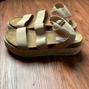 Size 7 Steve Madden Kimmie in Blush